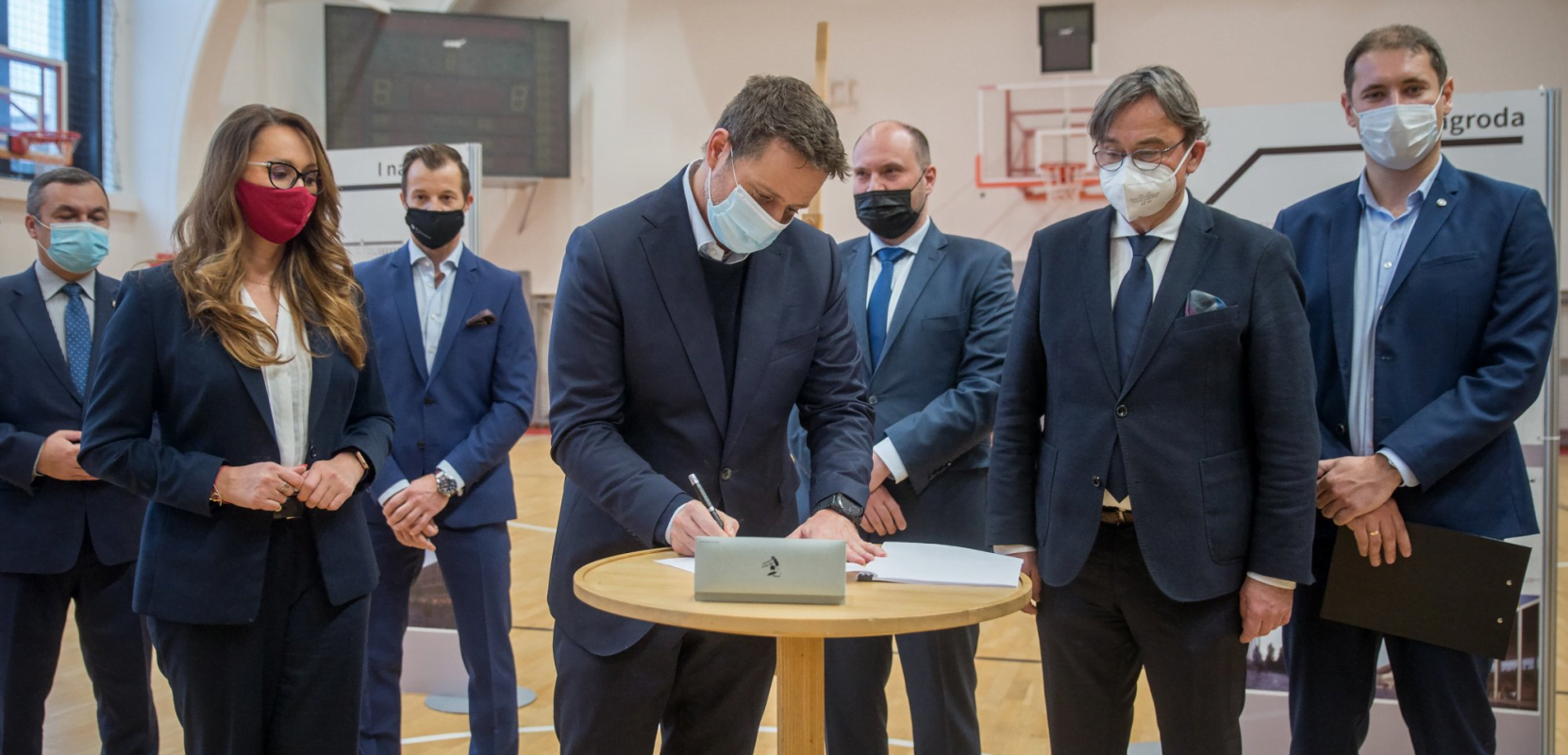 Umowa na projekt przebudowy Ośrodka Polonii podpisana!