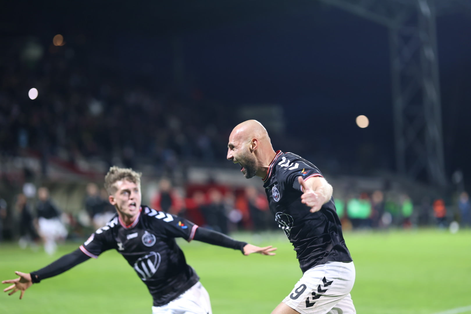 Polonia wygrywa z Radunią w ostatniej sekundzie. „To jest chory sport!”
